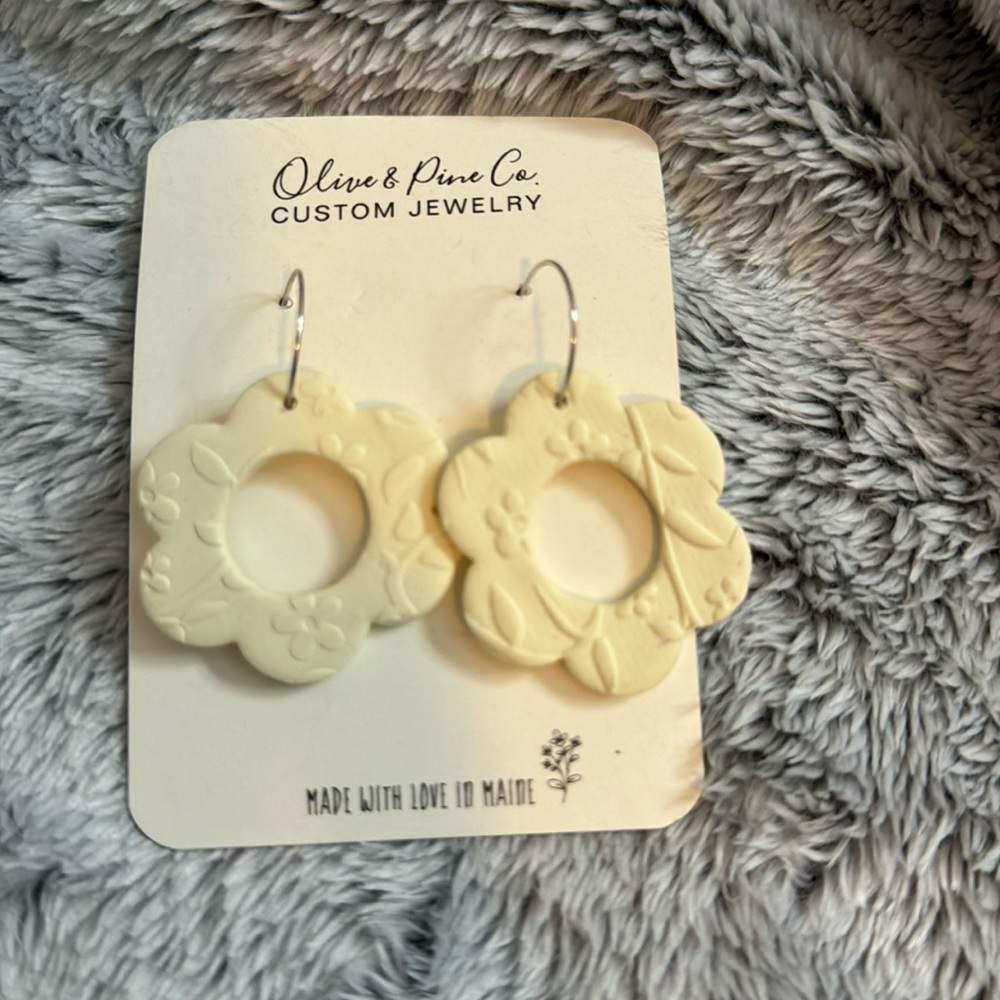 NWT Handmade clay earrings
